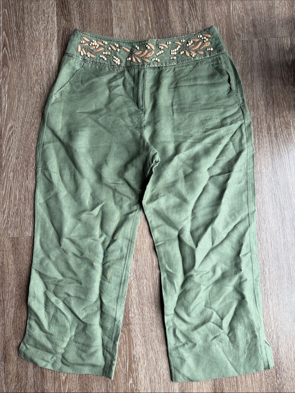 Larry Levine Beaded Linen Blend Capris